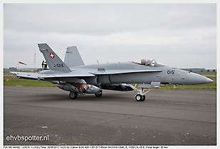 F-A-18C-49-MC - J-5015_LFQI