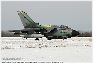 Tornado GR4 - ZA585_EBFS