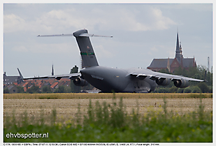 C-17A - 00-0185_EBFN
